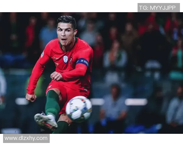 足球巨星风采：专注男球员头像展现无与伦比的运动魅力与精神气质