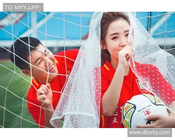 足球球星与歌手女友的甜蜜爱情故事：从绿茵场到音乐舞台的跨界之恋